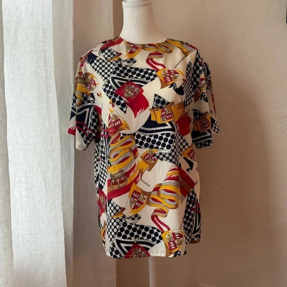 Red, Black, Gold Galinda Wans La Chine Petites Patterned Short Sleeve Top 12P - Picture 1 of 9